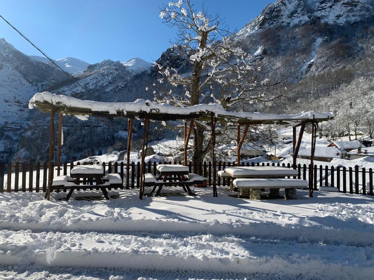 Hotel Rural El Sestil Dobres ภายนอก รูปภาพ