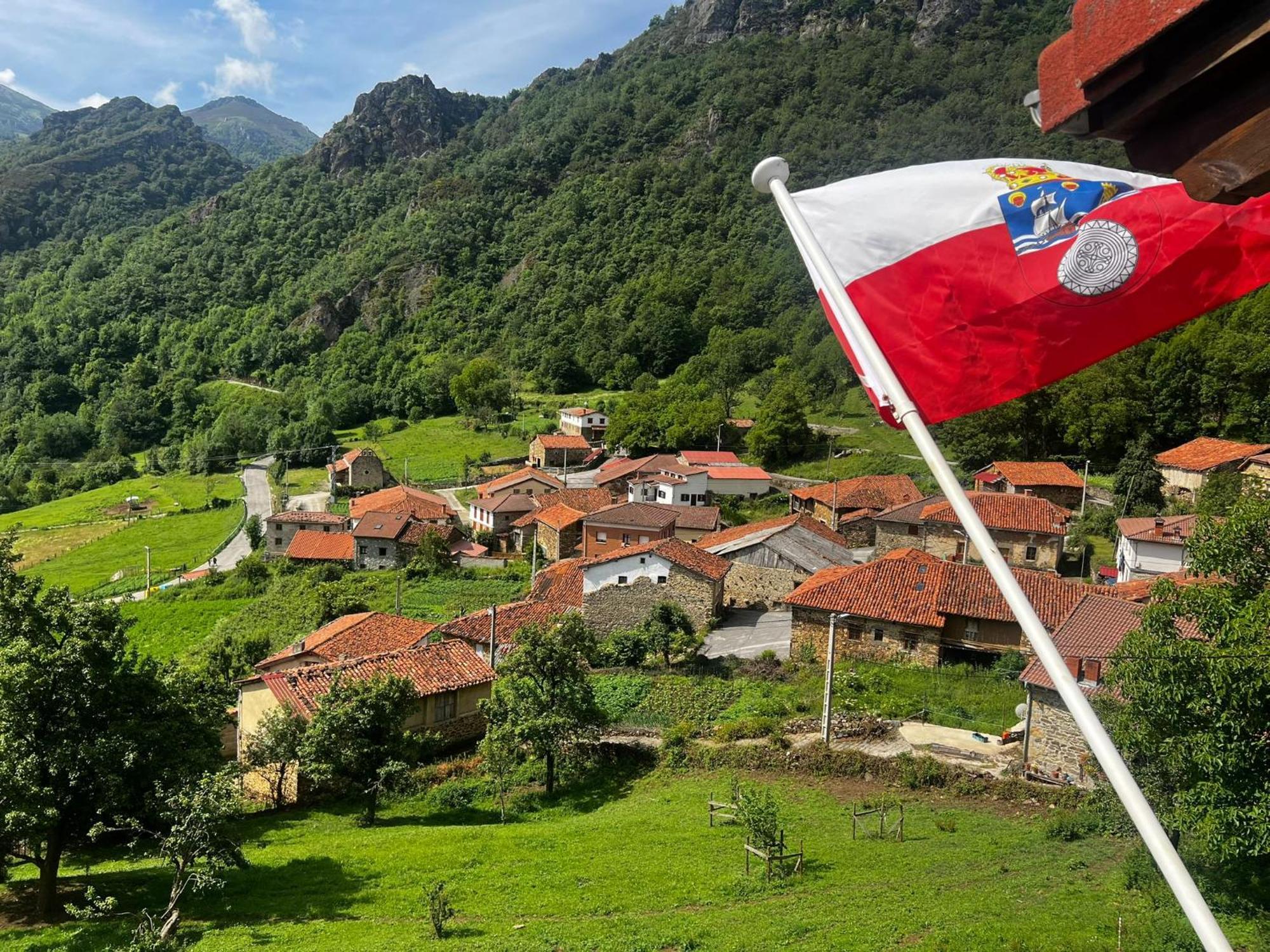Hotel Rural El Sestil Dobres ภายนอก รูปภาพ