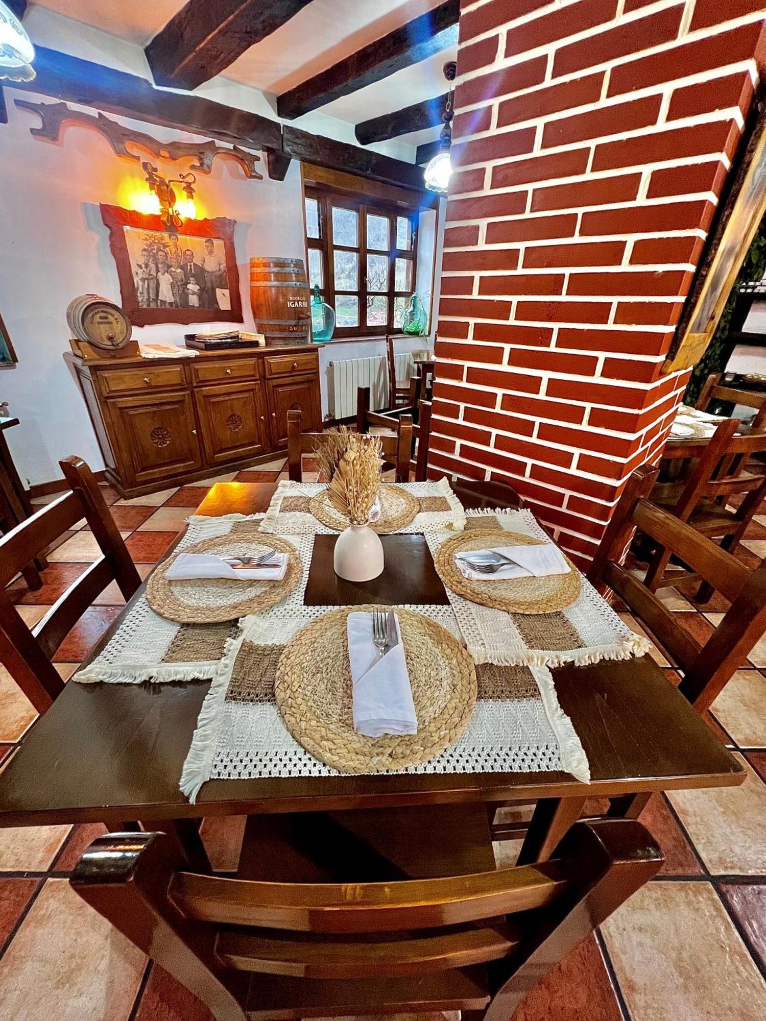 Hotel Rural El Sestil Dobres ภายนอก รูปภาพ